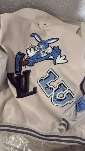 JAQUETA VARSITY LOUIS VUITTON