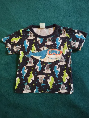 Pijama infantil que brilha no escuro