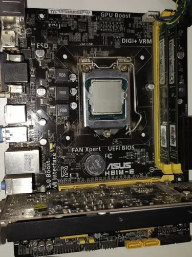 Placa Mãe Asus Desktop H81m-e F3m0b4069174 (Usado)