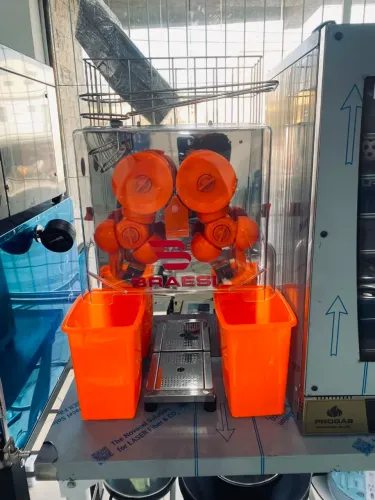 NZ. Máquina de suco de laranja express BRAESI