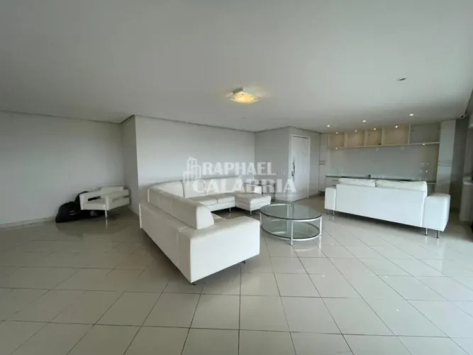 Apartamento de 245m² no bairro de Apipucos
