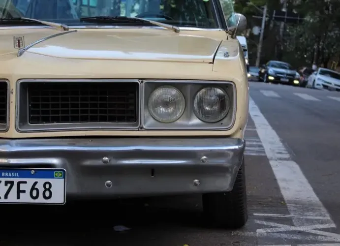 Dodge Dart Sedan Luxo 1976
