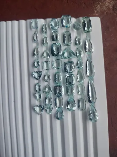 90ct de Águas Marinhas lapidadas 