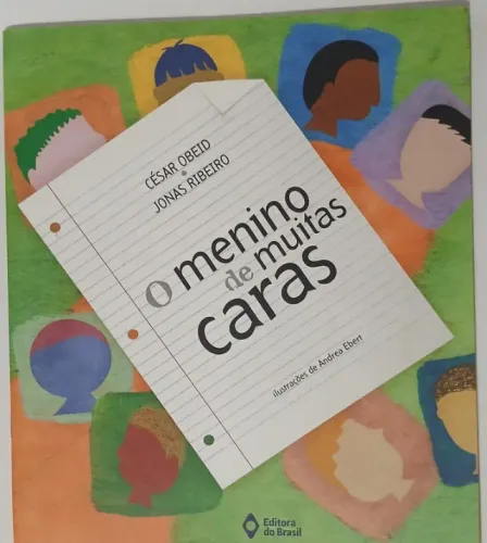 Livro O menino de muitas caras
