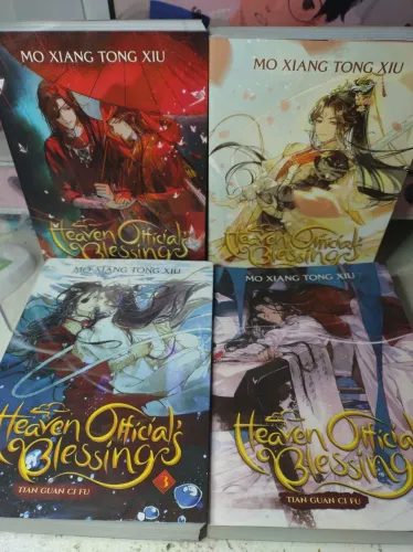 Livros heaven official's blessing: tian guan ci fu (em inglês)
