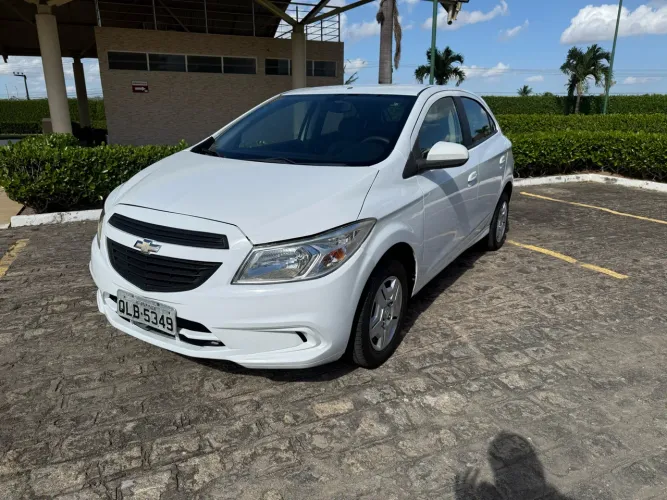 Chevrolet Onix Hatch LS 1.0 8V Flex Power Mec. 4P 2016