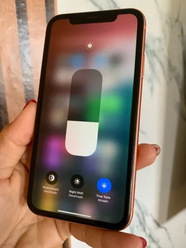 iPhone XR Laranja
