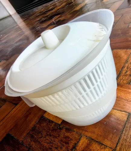 Lavador de salada prático