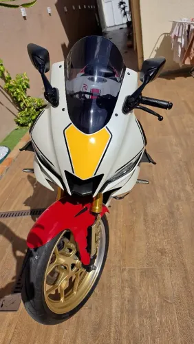 Yamaha YZF-R3 World GP 60th Anniversary Edition