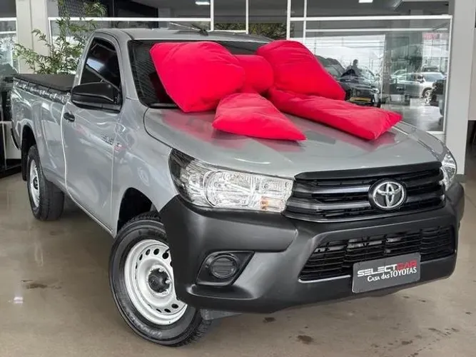 Toyota Hilux CS 4X4 2.8 TDI Diesel Mec. 2025