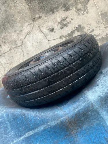 Aro 13 com pneu 