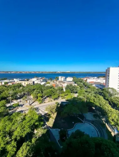 Vende-se Mansão Dr. Augusto Leite