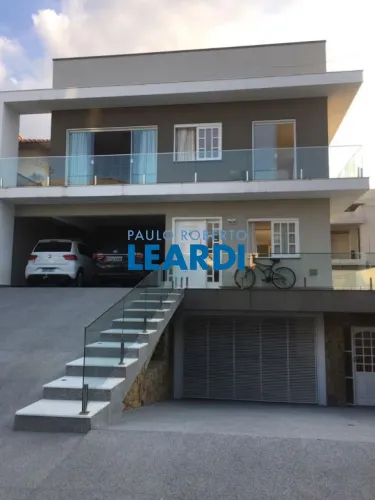 CASA EM CONDOMÍNIO - CONDOMÍNIO ARUJÁ 5 - SP