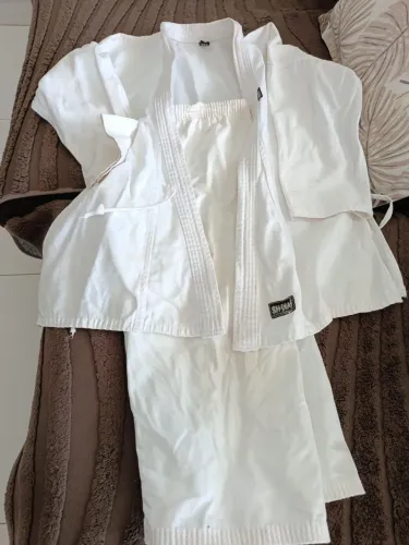 Kimono karate juvenil