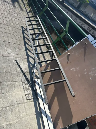 Escada de visita p caixa d?água 3 metros galvanizado