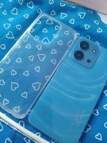Vendo celular novo com uma semana de uso ou troco , 750 reais Redimi 15c , *