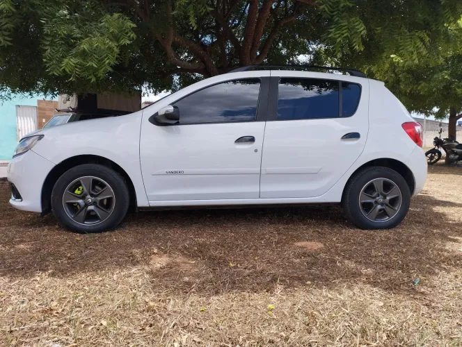Renault Sandero Dynamique Hi-power 1.6 8V 5P 2015