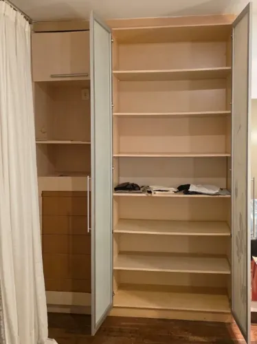 Armário 02 portas com Gavetas 1,80metros de comprimento x 2,50 metros de altura