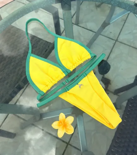 Biquíni Brasil amarelo com verde