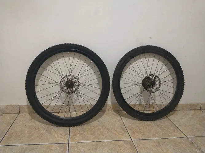 Pneu aro 26 (pra sair rápido)