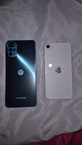 Iphone SE 2020 e Motorola G21
