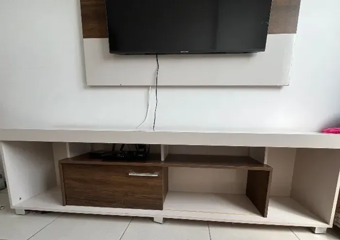 Rack e painel de tv