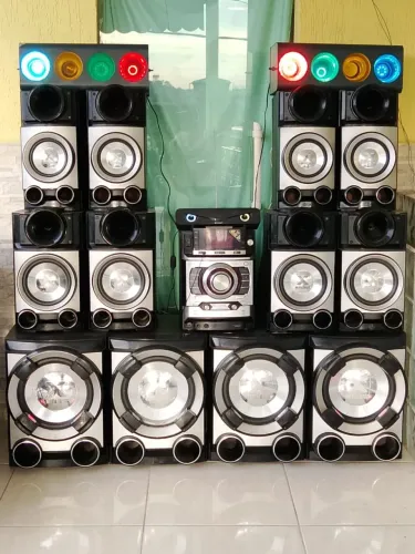 LG xmetal cm 9520 com 12 caixas