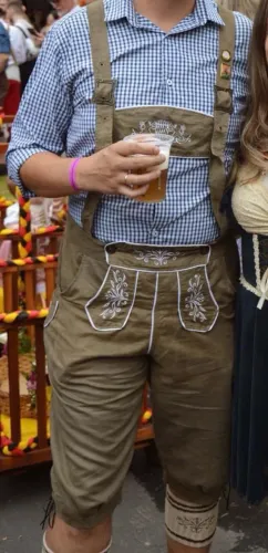 VENDO TRAJE DE OKTOBERFEST