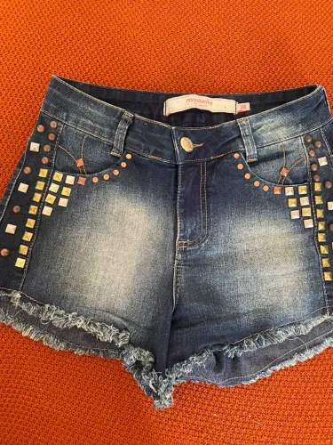 Short jeans