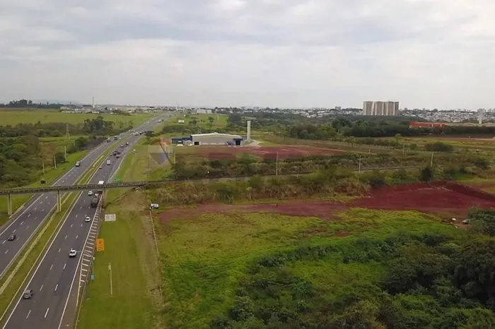 Area comercial a Venda de 12.000m2 proximo a Rodovia Washington Luís (SP-310) Santa Gertru