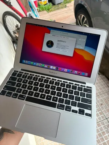 MACBOOK AIR 11" 2014 - i5 | 8GB RAM | BATERIA NOVA