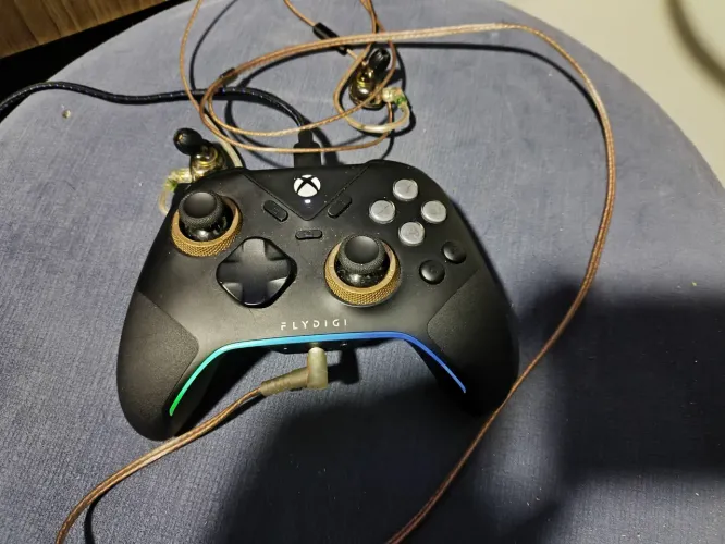 Controle Flydigi Vader 5S