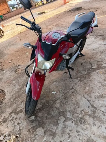 Moto em dias