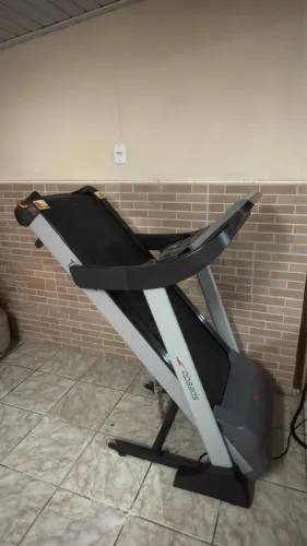 Esteira Ergométrica Speedo TR4 - Residencial / Excelente Estado