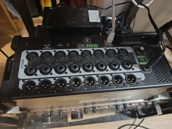 Mesa Digital Mackie DL16S
