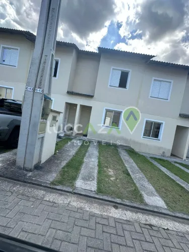 Viva com conforto e segurança: Casa em Condomínio à venda em Jacareí-SP, Jardim Colônia -