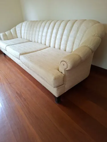 Sofá Vintage três lugares