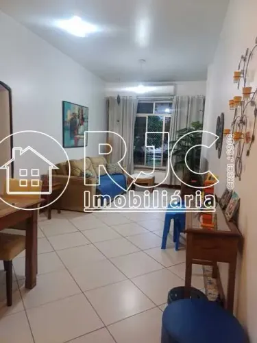 Apartamento : Padrão / Residencial / Maracanã
