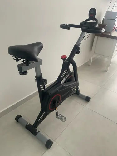 ? BIKE SPINNING WCT FITNESS SEMINOVA - POUQUÍSSIMO USO