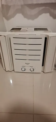 Ar condicionado de parede 7500 BTUs
