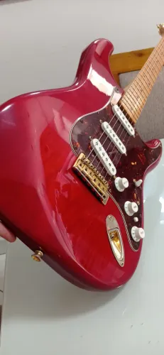 Guitarra fender stratocaster deluxe séries 
