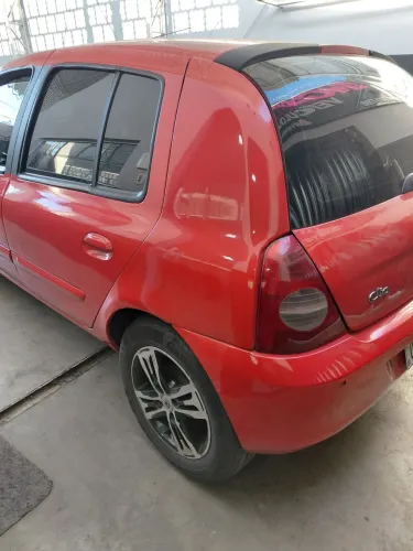 Renault Clio Hi-flex 1.0 16V 5P 2011