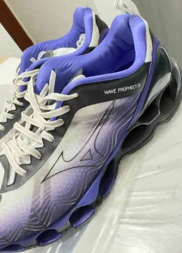 Tênis Mizuno pro X