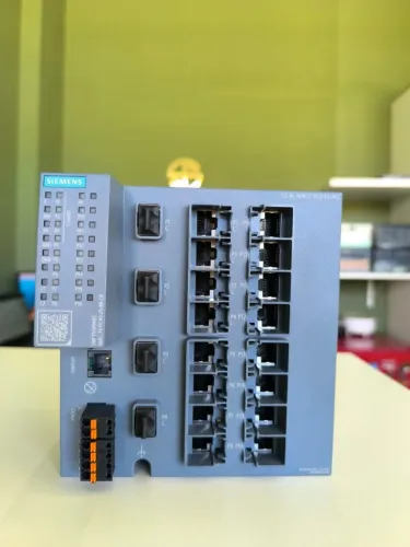 Switch Industrial Gerenciável Siemens SCALANCE XC216-4C - 6GK5216-4BS00-2AC2