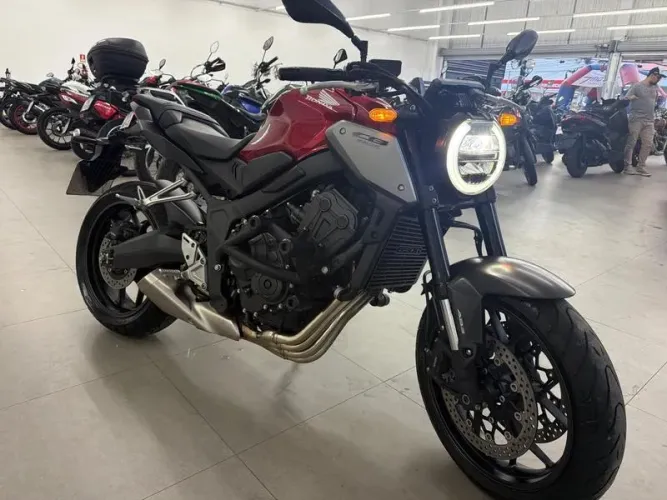 HONDA CB 650R 2024