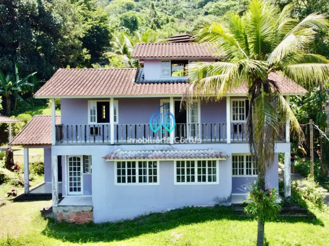 Casa à venda com 4 dormitórios no centro de Guapimirim-RJ por apenas R$680 mil