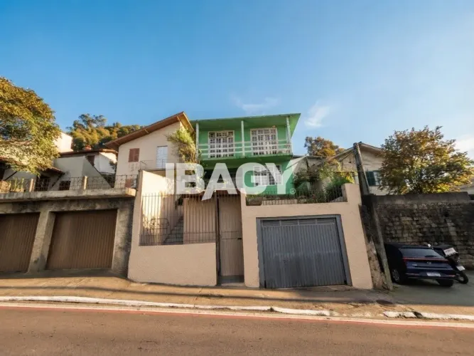 Excelente Casa 4 dormitório(s) em Saco dos Limões - Florianópolis