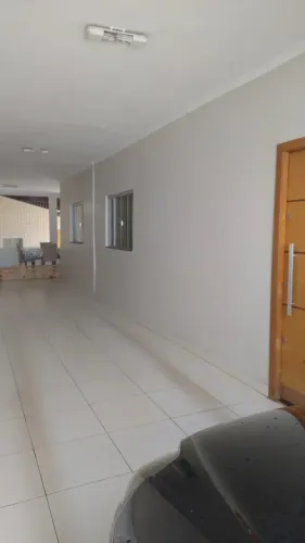 Imóvel para venda tem 300 metros quadrados com 3 quartos em Vila Santa Isabel - Anápolis -