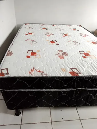 Cama box casal