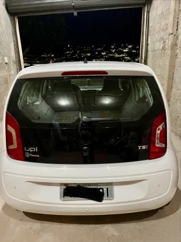 Volkswagen Up! Move 1.0 TSI Total Flex 12V 5P 2016
